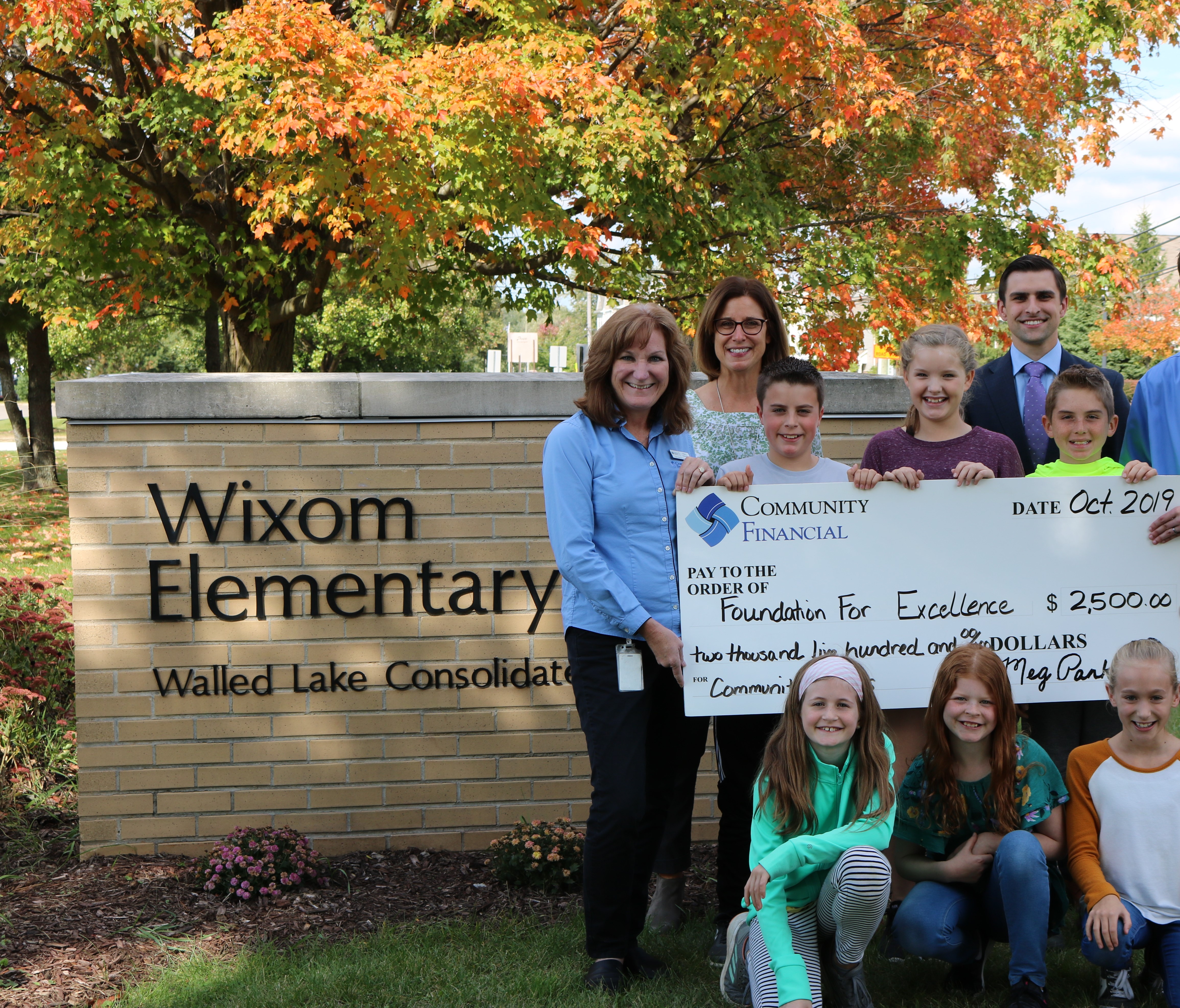 Wixom Elementary Receives Grant Money. 